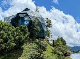 Tiny Lake House - Guatapé