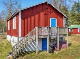 2 Bedroom Awesome Apartment In Jämjö