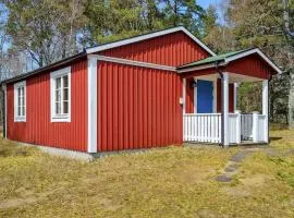 Gorgeous Home In Jämjö With Kitchen