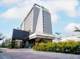 Holiday Inn Lucknow Airport, an IHG Hotel