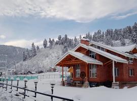 StayVista at Suroor with Central Heating in Tanmarg，位于Tangmarg的乡村别墅