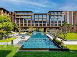 Courtyard by Marriott Bangkok Suvarnabhumi Airport，位于曼谷的酒店