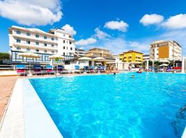 Hotel Tokio Village - Azzurro Club，位于丽都迪萨维奥的酒店