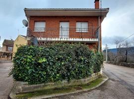 Casa en Pinilla de Buitrago，位于洛索亚河畔加尔甘蒂利亚的自助式住宿