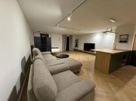 APARTAMENT OVOC 1.0，位于霍杰日的酒店