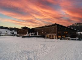 Monte Pana Dolomites Hotel，位于圣克里斯蒂娜的带热水浴缸的酒店