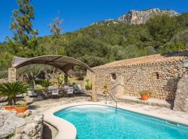 Finca Es Castell，位于比尼博纳的酒店