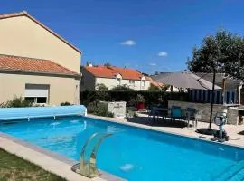Charmant T2 privé avec vue et accès piscine