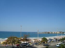 Alex Rio Flats Studio Beach View，位于里约热内卢科帕卡巴纳珀斯托 4 号附近的酒店
