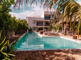 78796 Cozy unit by the Pool, Fiber Optic, 70m to Ocean，位于普罗格雷索的酒店