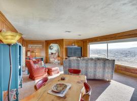 Charming Farmington Home about 16 Mi to Aztec Ruins!