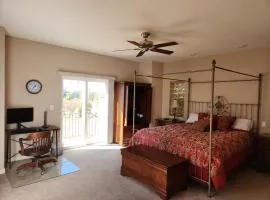 Master Suite Fraser Family Vineyard Stay in Amador