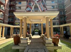 APART HOTEL Tarsis NOVA SUNNY BEACH，位于阳光海滩的酒店