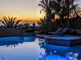 360 Degree Ocean & City Views With Pool, Spa, Close to the Beach! Pets OK，位于圣地亚哥的酒店
