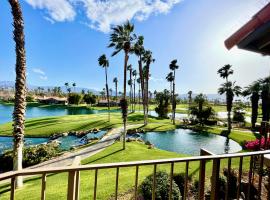 The View/Palm Desert Boutique Inn，位于棕榈荒漠的酒店