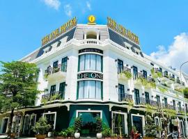 Khách Sạn The One Hotel 2，位于金瓯的酒店