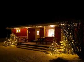 Eco Countryside house by the Simo River & hottub，位于Simo的酒店