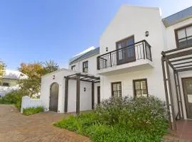 Winelands Golf Lodges 24