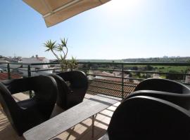 Appartement - terrasse - vue mer，位于佩拉的酒店