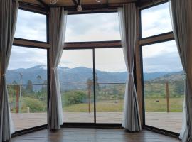 Glamping Caelum. Refugio al aire libre, en Macheta Cundinamarca，位于Machetá的低价酒店