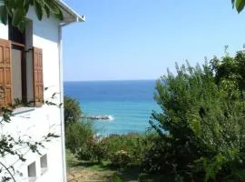 Villa Aggeliki- Mountain Meets the Sea