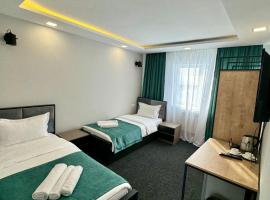 Garden Hotel，位于Akhalk'alak'i的酒店