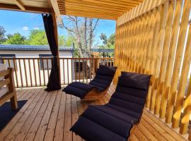 262 mobile home Selce，位于塞尔瑟的酒店