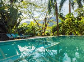 Casa Cumbres Ecolodge，位于约帕尔的酒店