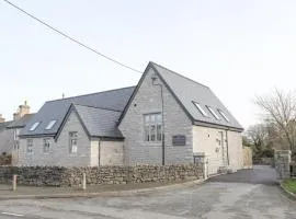 Ysgol Fach Little School