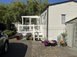 Beautiful Lakeside Caravan SouthviewPark Skegness