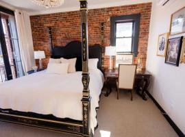 Speakeasy King Suite (Rm1)，位于内华达城的酒店