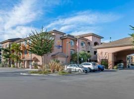 Comfort Inn Marina on the Monterey Bay，位于滨海城加州州立大学蒙特利湾分校附近的酒店