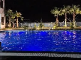 Tom appartment gym and pool free, Hue