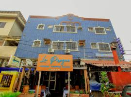 Hotel Le Prince，位于科托努科托努机场 - COO附近的酒店
