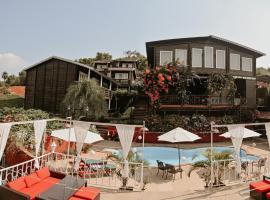 The Regalia Resort，位于曼德姆的度假村