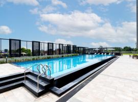 Holiday Inn Lucknow Airport by IHG，位于勒克瑙的酒店