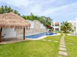 Ideal for Family Trip to Mexico Caribbean Pool