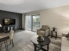 Landing Modern Apartment with Amazing Amenities (ID1017X869)
