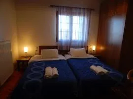 Παραδοσιακός Ξενώνας Αετορράχης - Aetorrachi's Traditional Guesthouse