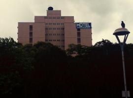 Grande Hotel Universo Palace，位于乌贝兰迪亚乌贝兰迪亚机场 - UDI附近的酒店
