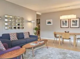 Large Stylish Bright & Luxurious 2 Bed Apartment