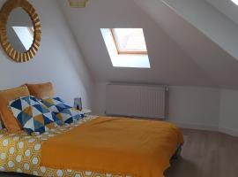 Le Sunny-Appartement duplex spacieux，位于Outreau的酒店