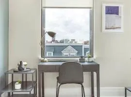 Landing Modern Apartment with Amazing Amenities (ID1239X428)