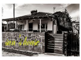 SUN'S HOUSE，位于艾斯普罗瓦塔的乡村别墅
