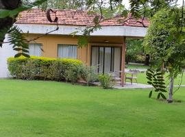 The Meadows Resort and Spa，位于奥兰加巴德的酒店