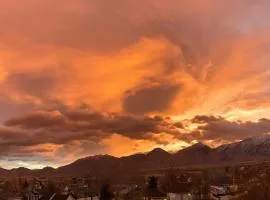 Amazing Mountain Views - Temple