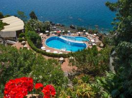 Baia Taormina - CDSHotels，位于福扎格鲁的酒店
