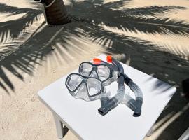 Sunrise 2 - 2 Bed Suite - Beachside - Upper Floor，位于白豪斯的酒店