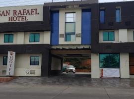 Hotel San Rafael，位于塔行机场 - PAZ附近的酒店
