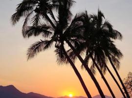 卡德威尔海滨汽车旅馆，位于卡德韦尔的酒店